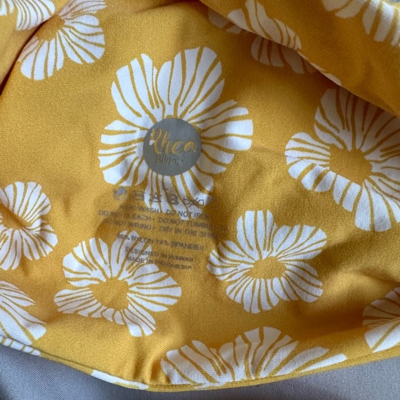 SOLD🌺 - Picture 3 of 3